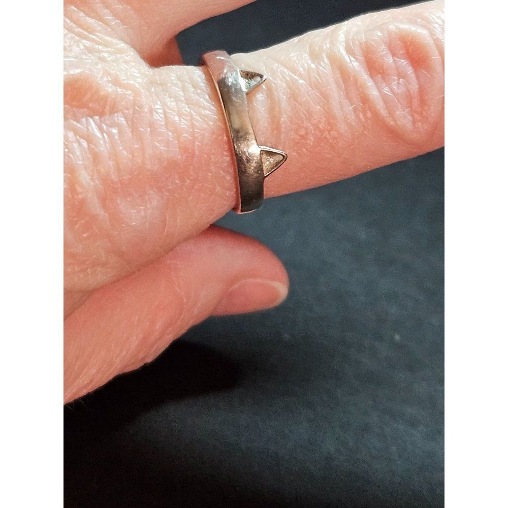Sterling silver cat ears ring size 6.5